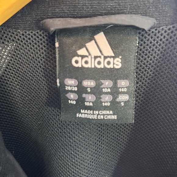 Adidas Wind Breaker - Picture 5 of 5